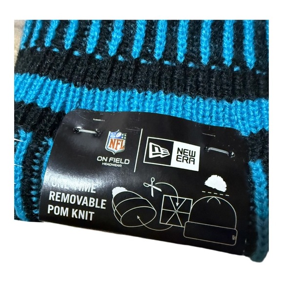 Carolina Panthers New Era Football NFL Beanie Winter Hat Removable Pompom NWT - Picture 4 of 4